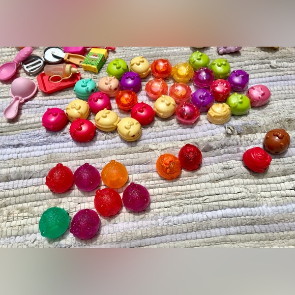 HUGE Lot Num Noms Toys Candy Dinner Fun Fair Foods Sushi Fruits Some Sealed - Picture 2 of 16